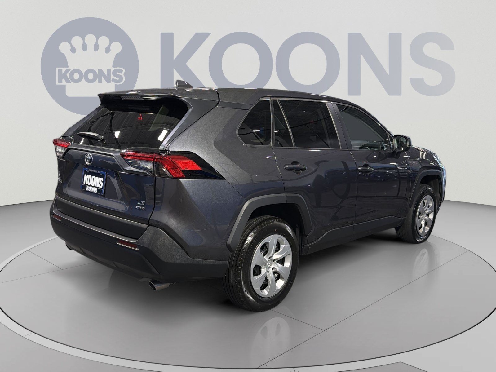 Used 2023 Toyota RAV4 LE AWD/4WD image 7