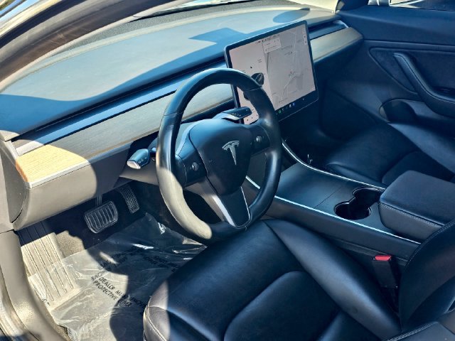 Used 2018 Tesla Model 3 Long Range RWD image 15