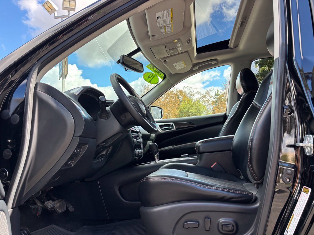 Used 2019 Nissan Pathfinder SL AWD/4WD image 36