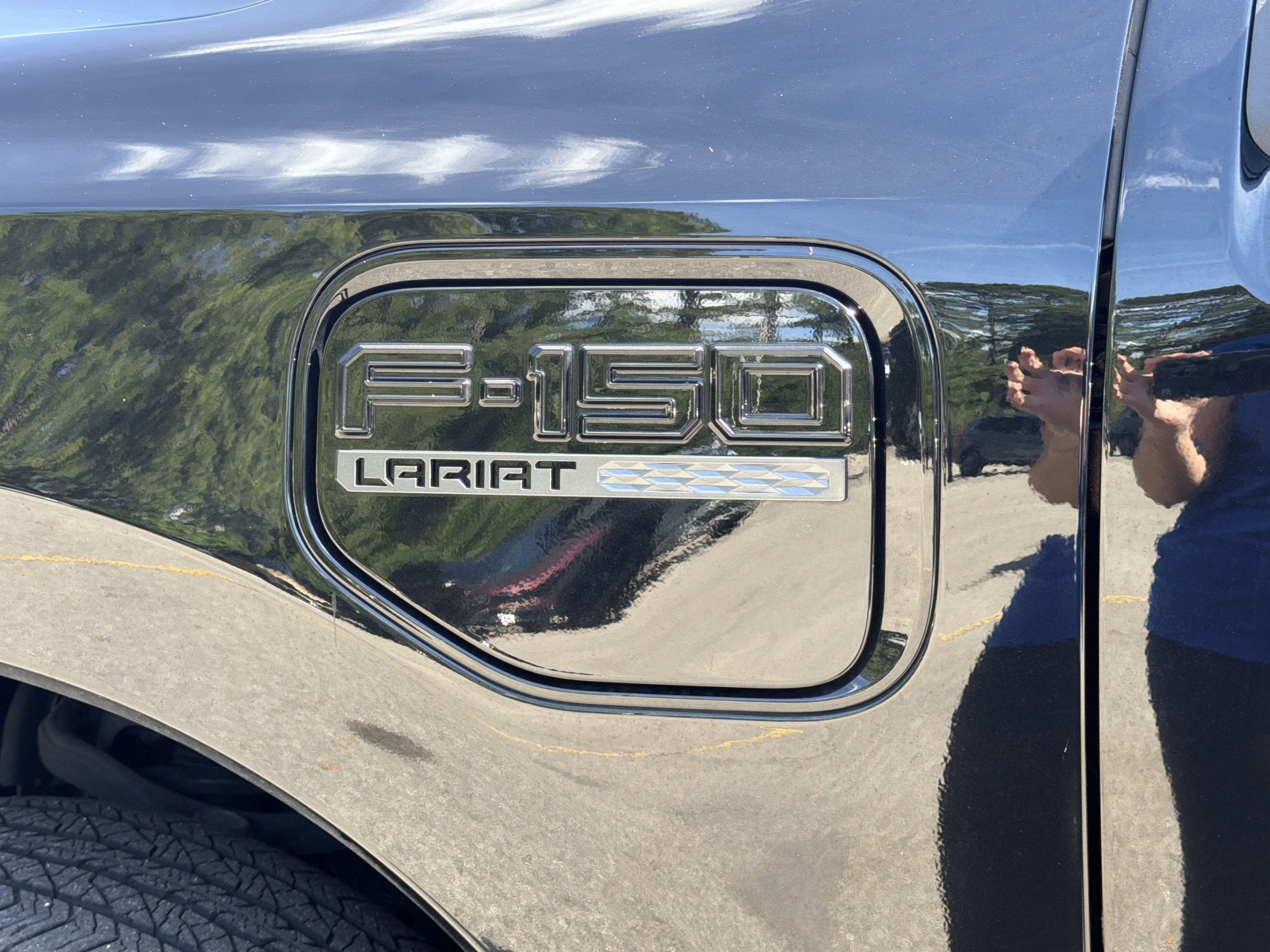 Used 2023 Ford F150 Lightning Lariat AWD/4WD image 29