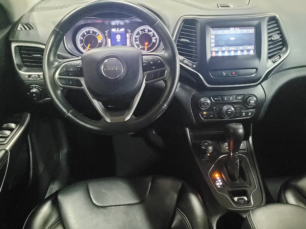 Used 2019 Jeep Cherokee Latitude Plus w/ Cold Weather Group AWD/4WD image 22