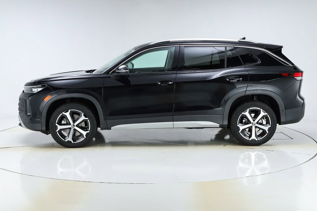 New 2026 Volkswagen Tiguan SE image 2