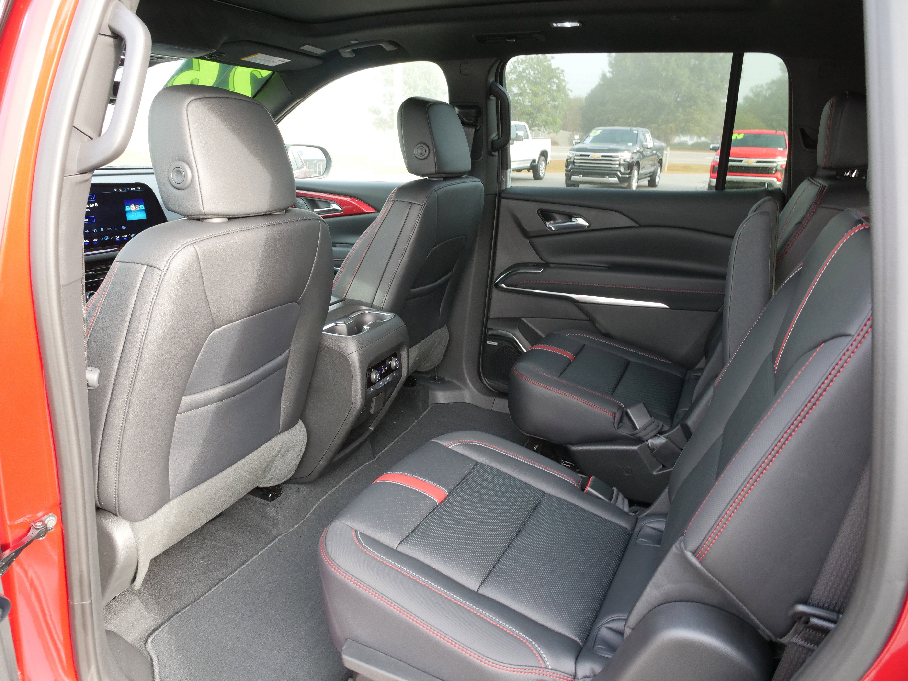 New 2026 Chevrolet Traverse RS image 16
