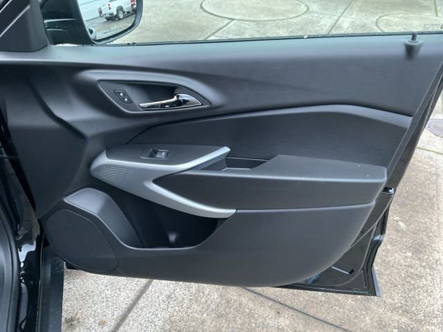 New 2026 Chevrolet Trax RS w/ Driver Confidence Package image 30