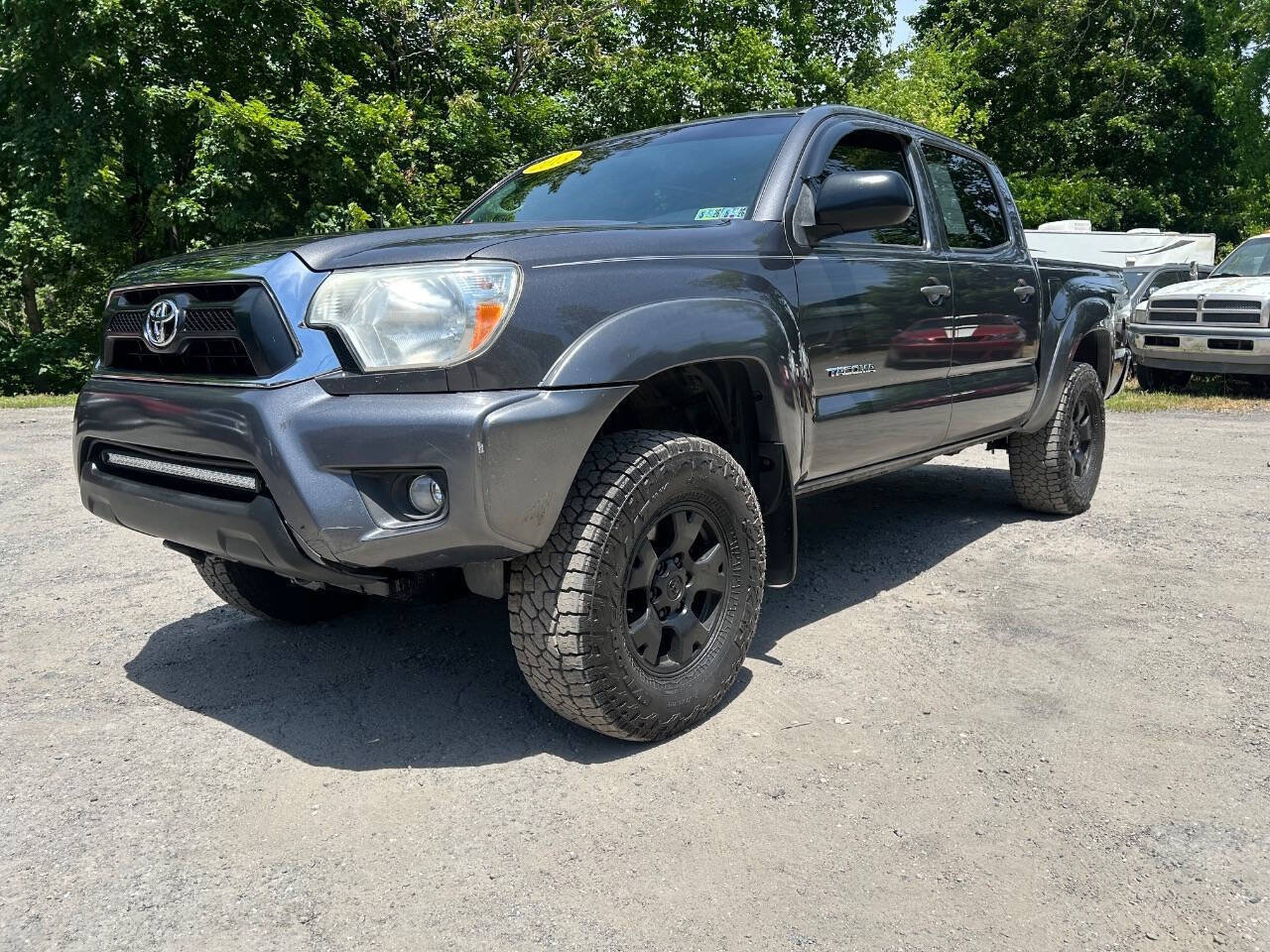 Used 2013 Toyota Tacoma 4x4 Double Cab w/ TRD Off-Road Pkg image 1