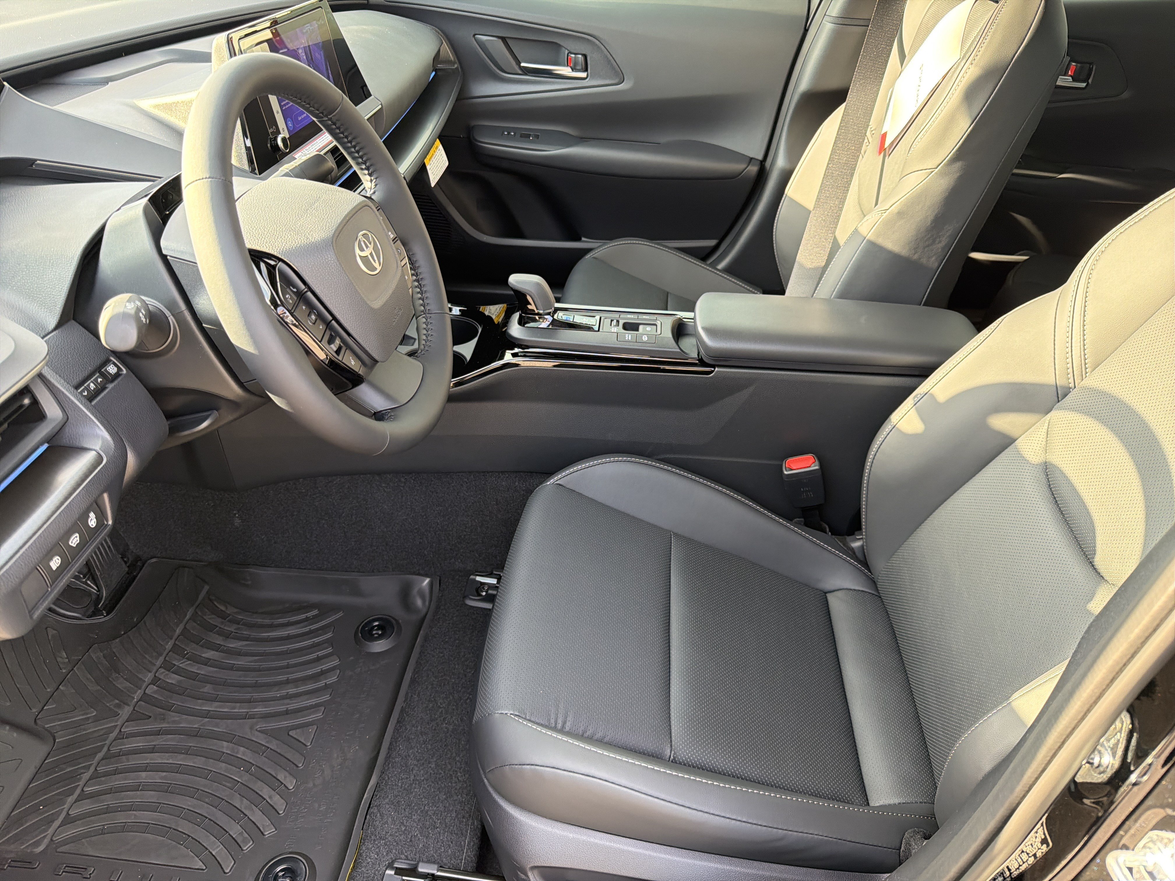 New 2026 Toyota Prius Plug-In Hybrid FWD image 18