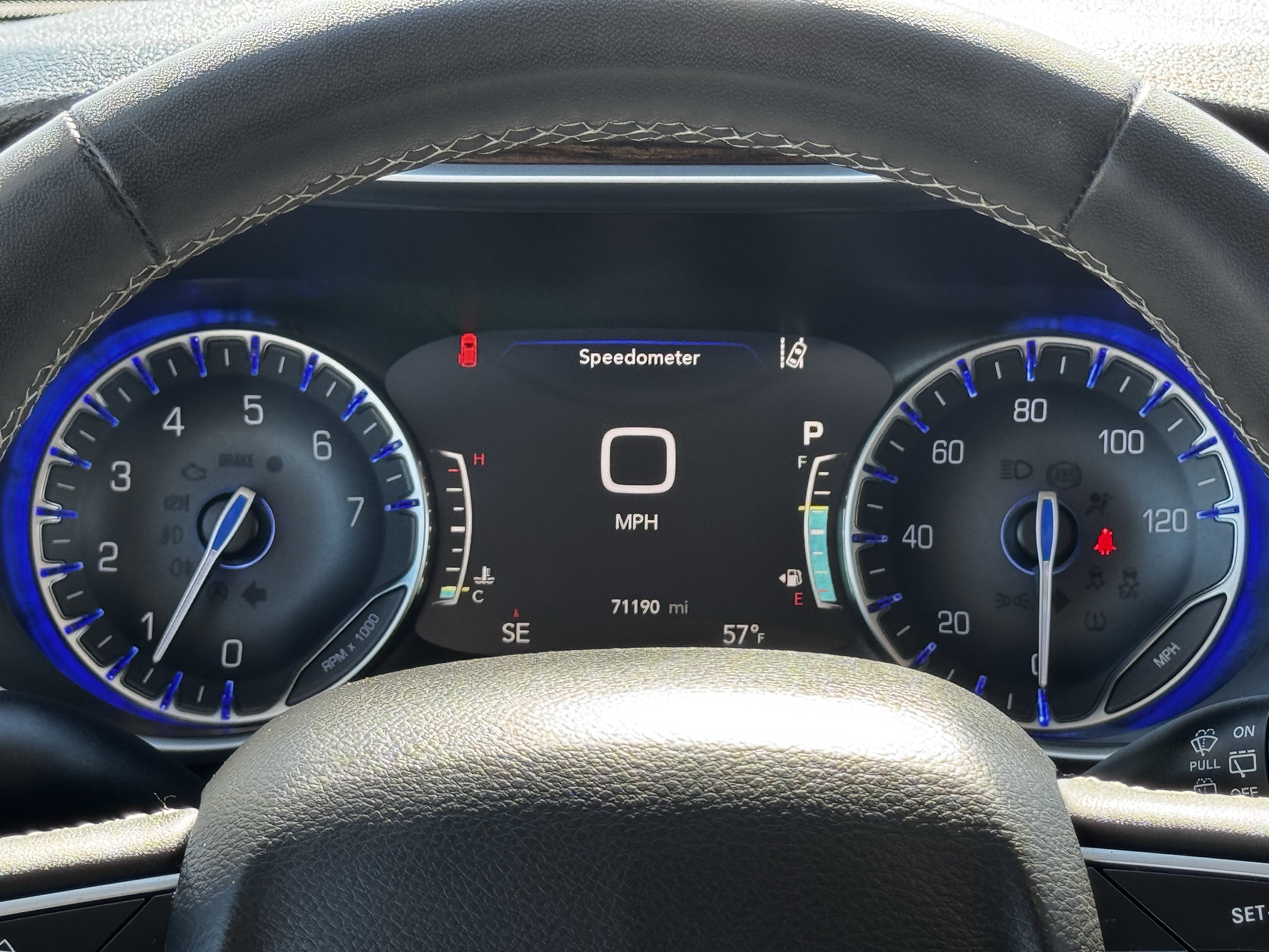 Used 2023 Chrysler Pacifica Limited image 16