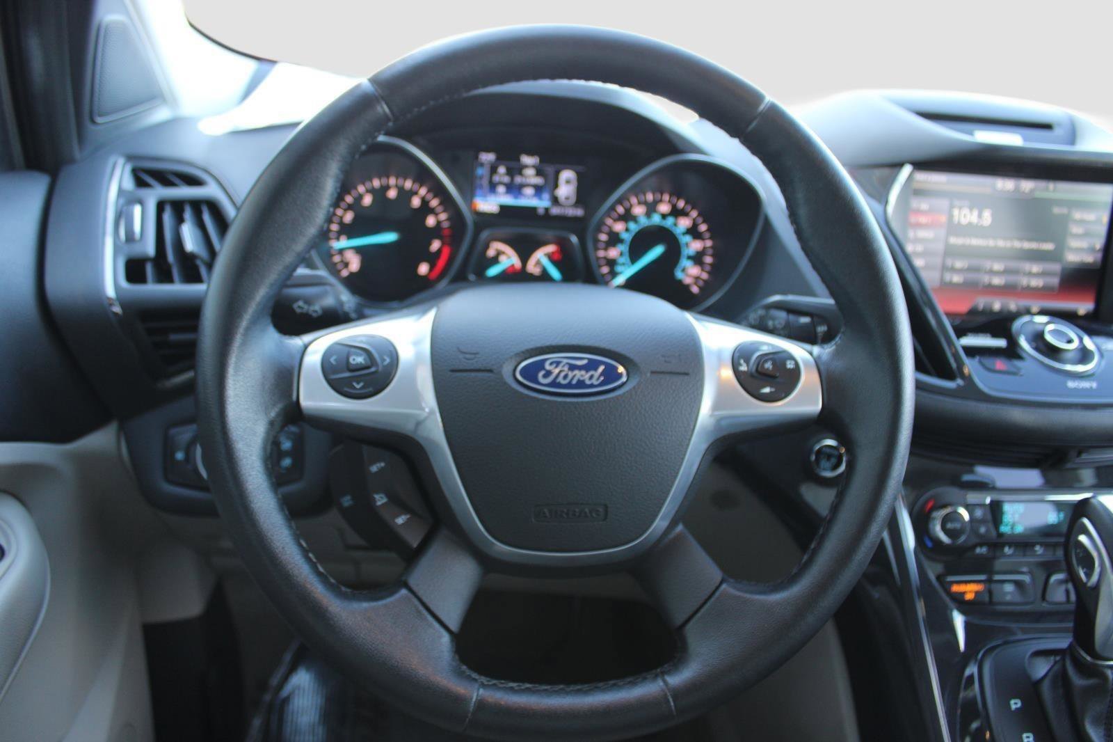 Used 2015 Ford Escape Titanium w/ Equipment Group 301A image 25