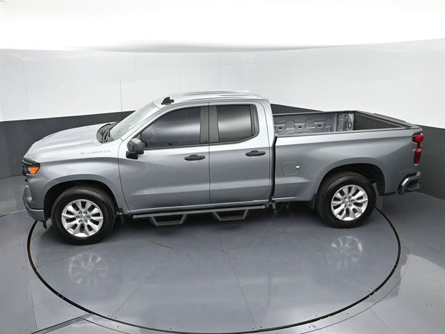 Used 2025 Chevrolet Silverado 1500 Custom RWD image 40
