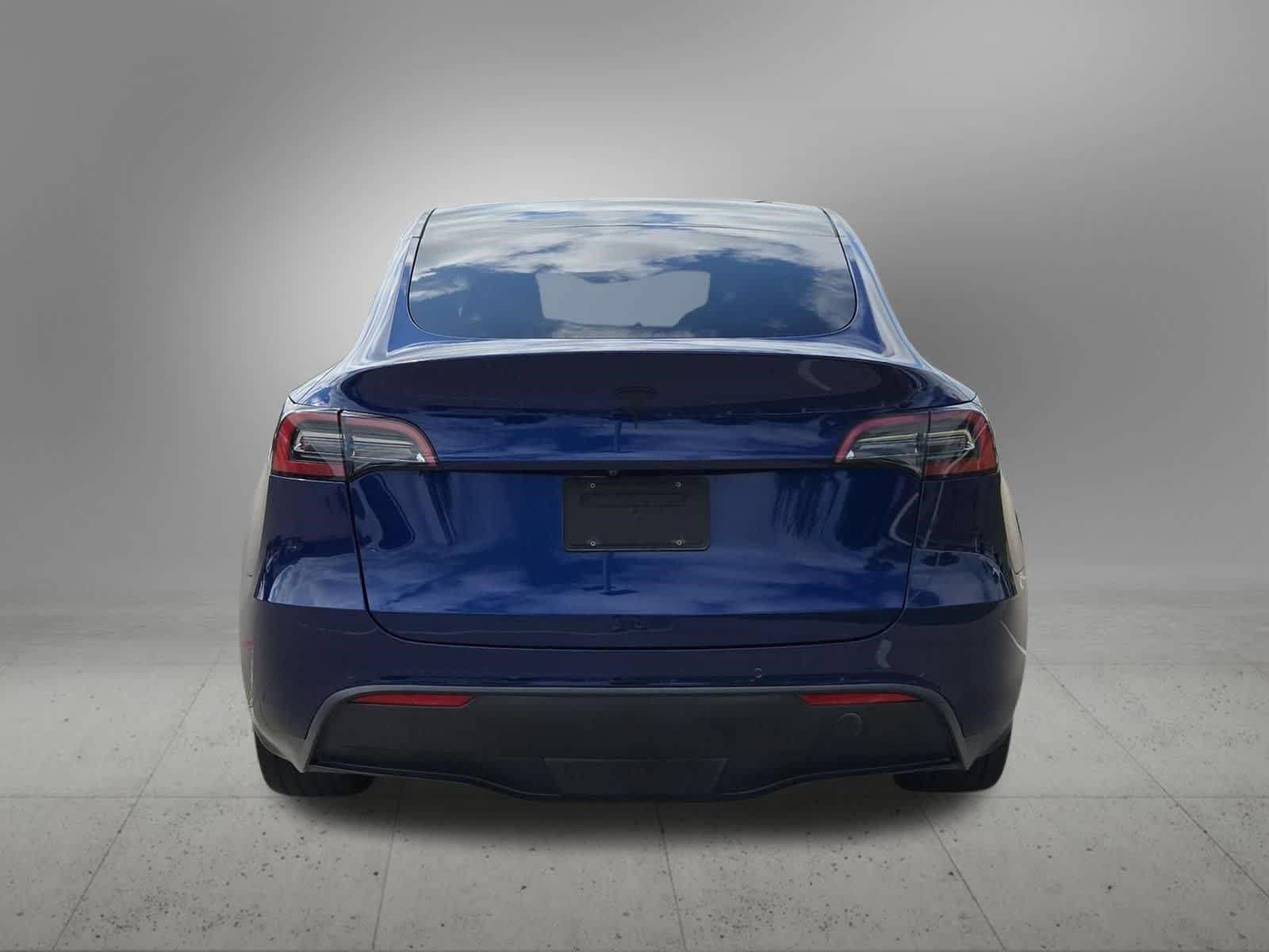 Used 2022 Tesla Model Y Long Range AWD/4WD image 5