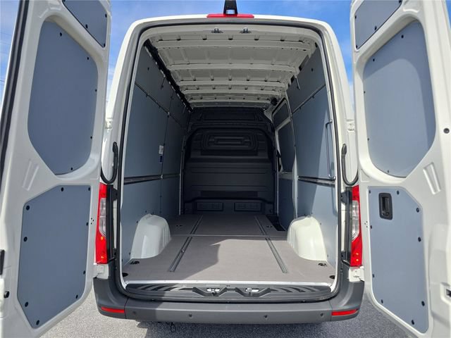 New 2026 Mercedes-Benz Sprinter 2500 image 5