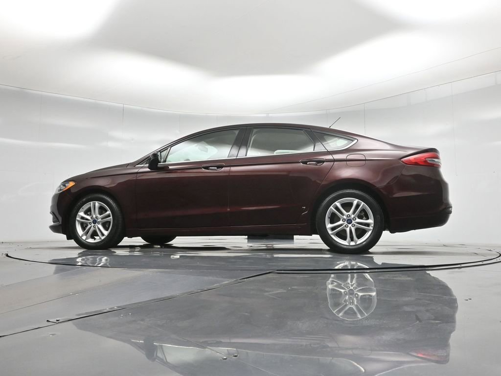 Certified 2018 Ford Fusion SE w/ Fusion SE Technology Package image 51