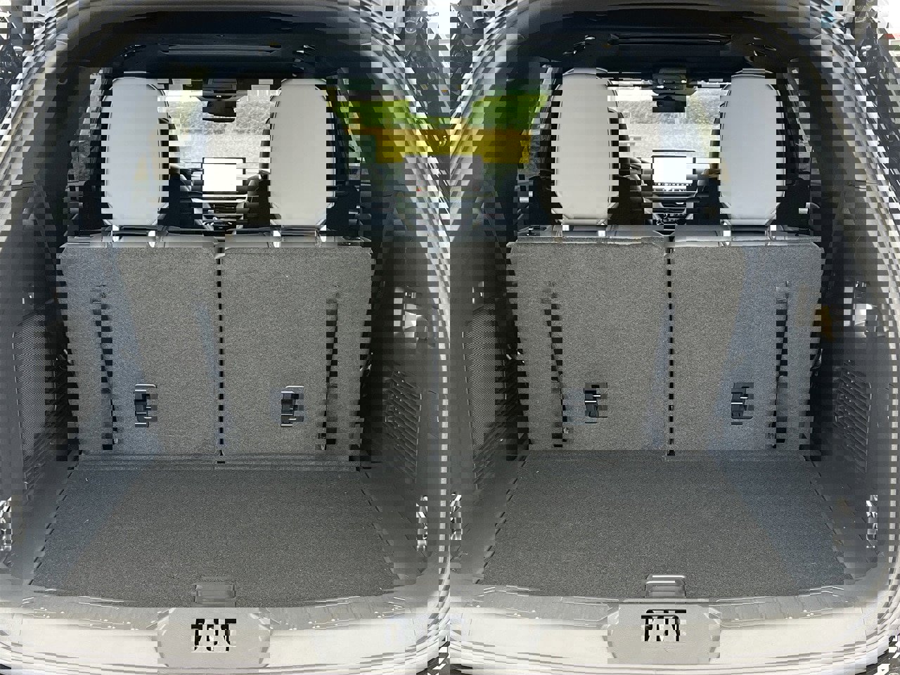 New 2026 Ford Explorer ST-Line w/ ST-Line Street Pack image 23