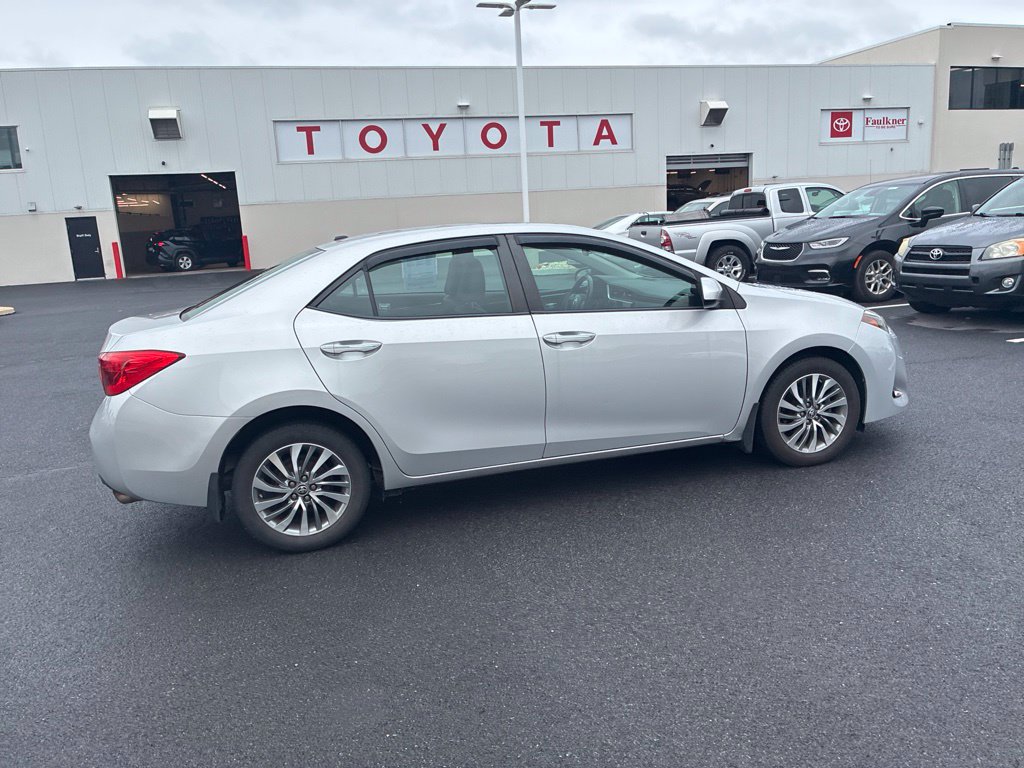 Used 2017 Toyota Corolla XLE w/ Carpet Mat Package (TMS) FWD image 7