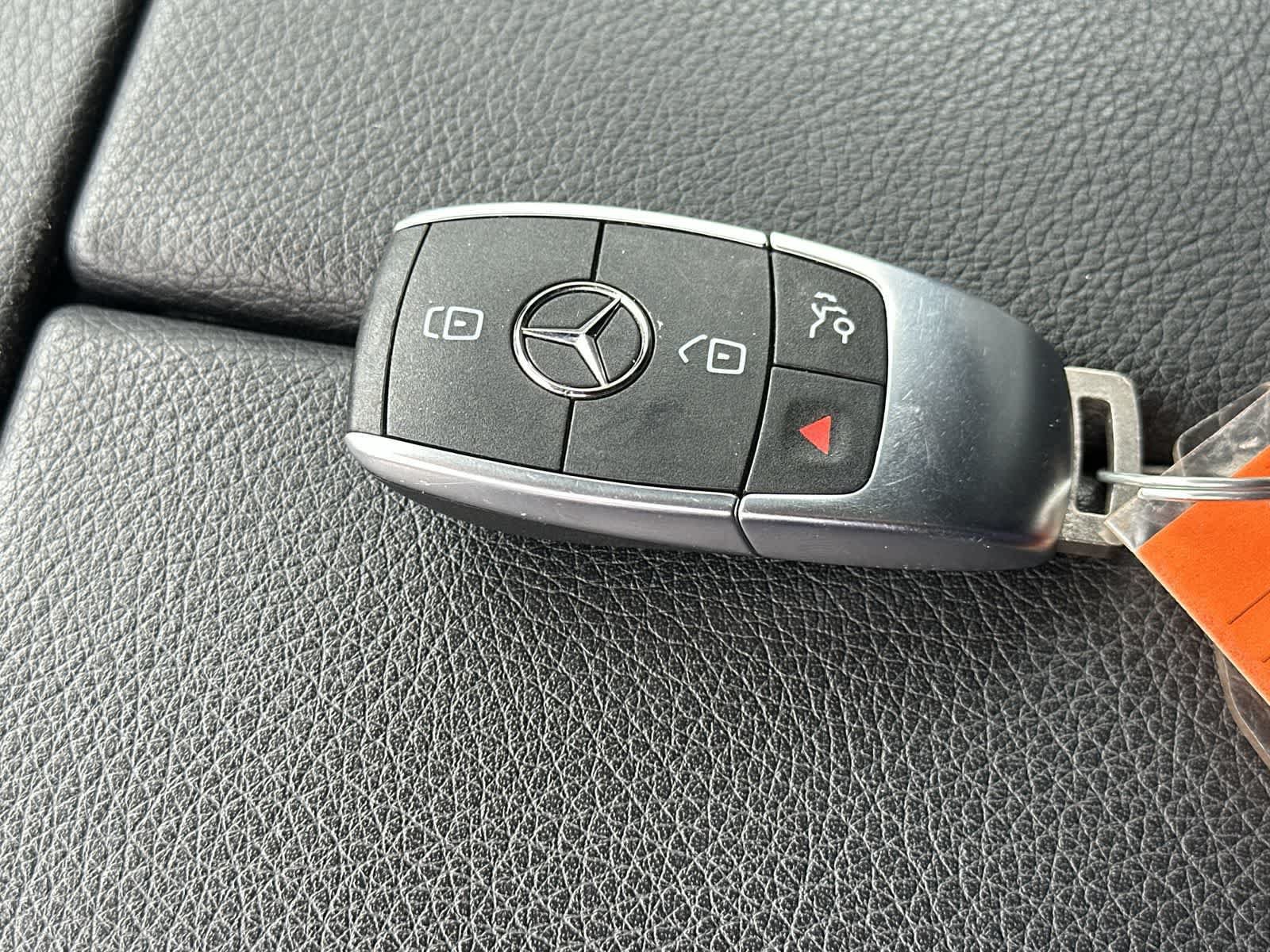 Used 2025 Mercedes-Benz GLS 450 4MATIC image 26
