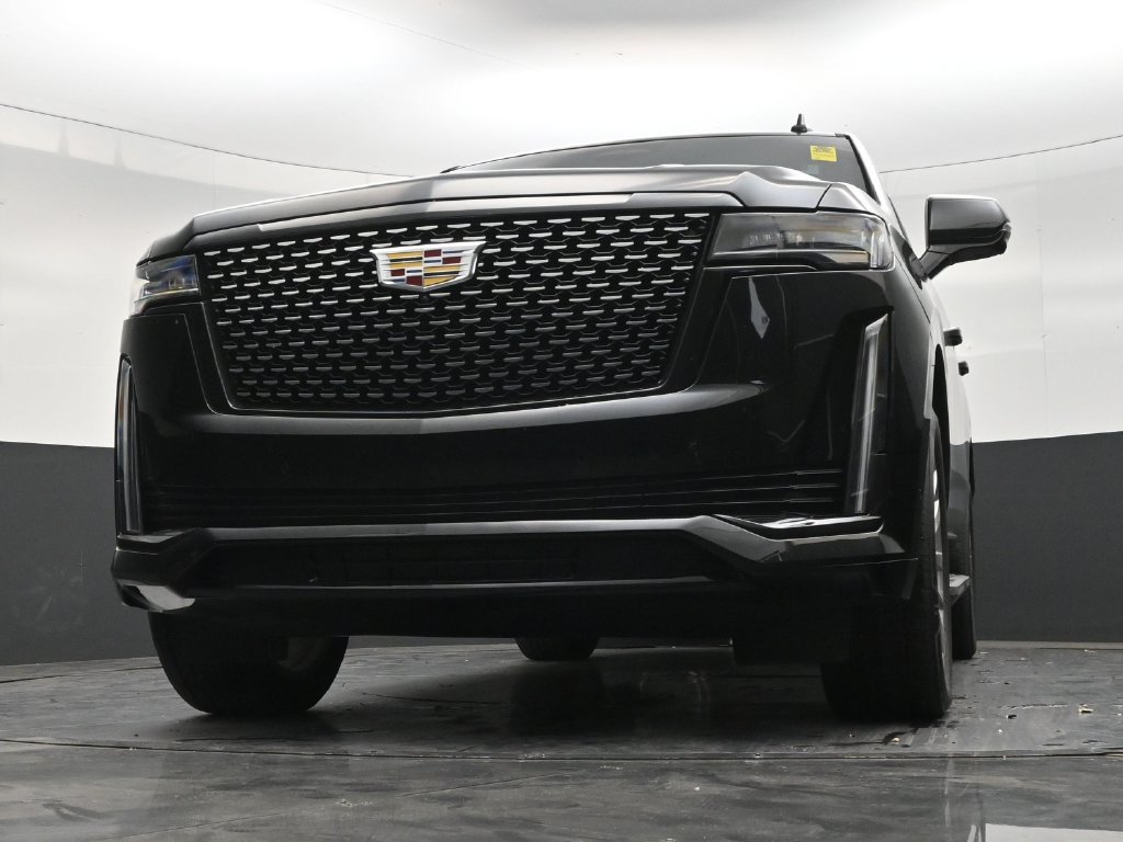 Used 2023 Cadillac Escalade Premium Luxury AWD/4WD image 26