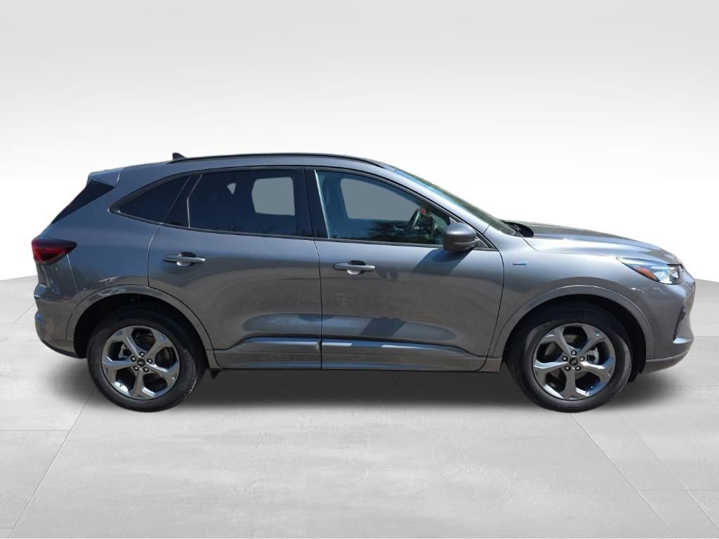 Certified 2023 Ford Escape ST-Line w/ Tech Pack #1 image 4