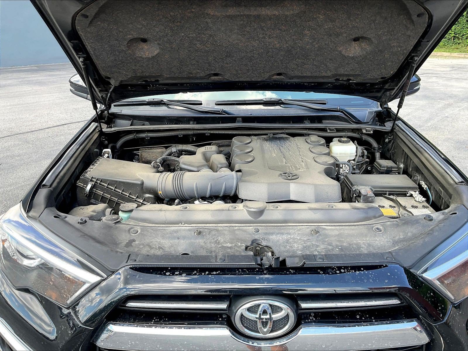Used 2021 Toyota 4Runner Limited AWD/4WD image 30