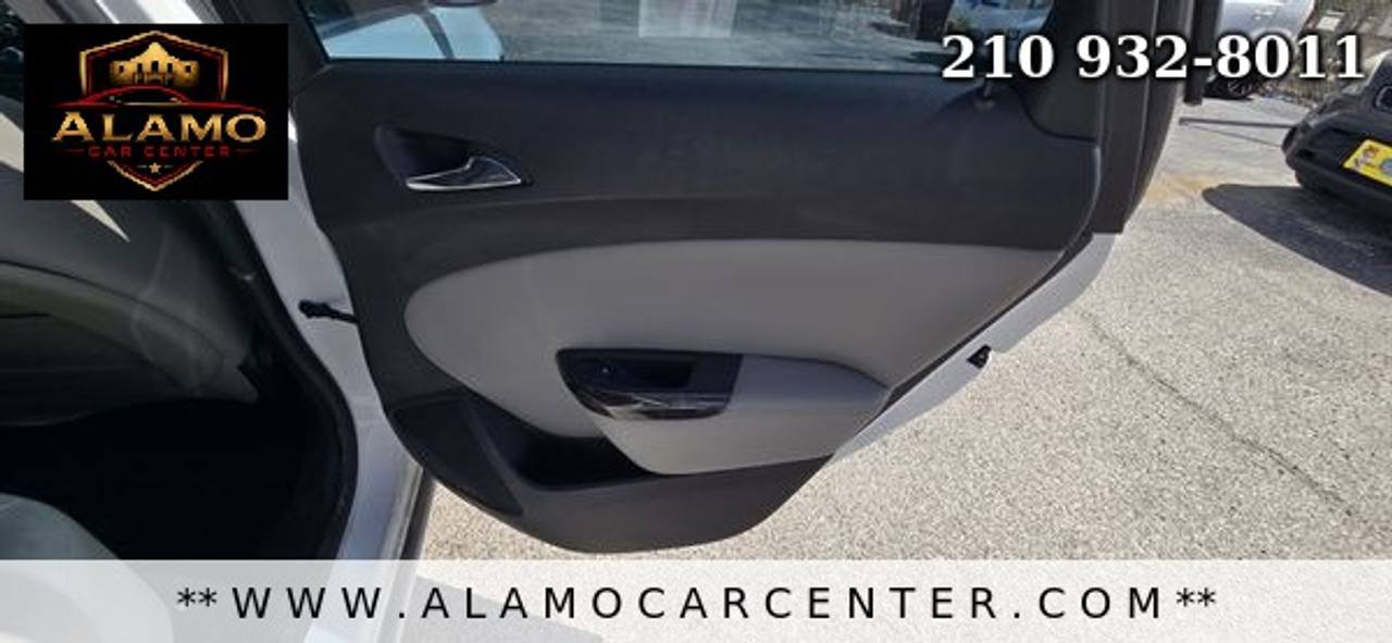 Used 2014 Buick Verano FWD image 23