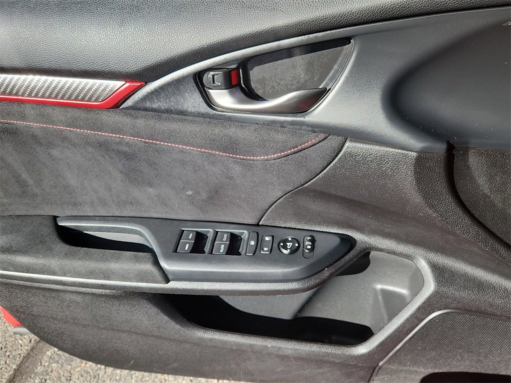 Used 2019 Honda Civic Type R image 8