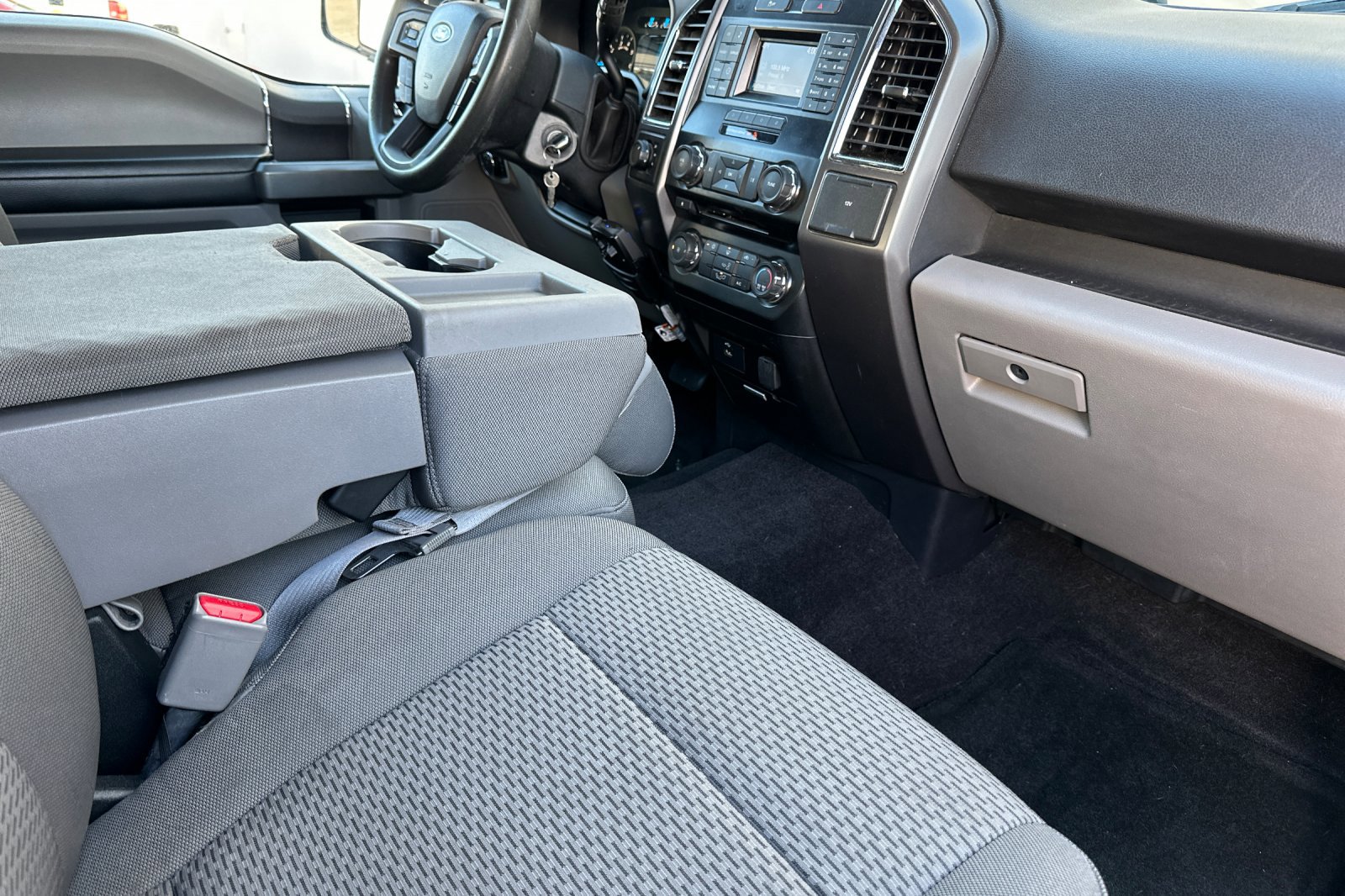 Used 2016 Ford F150 XLT image 18