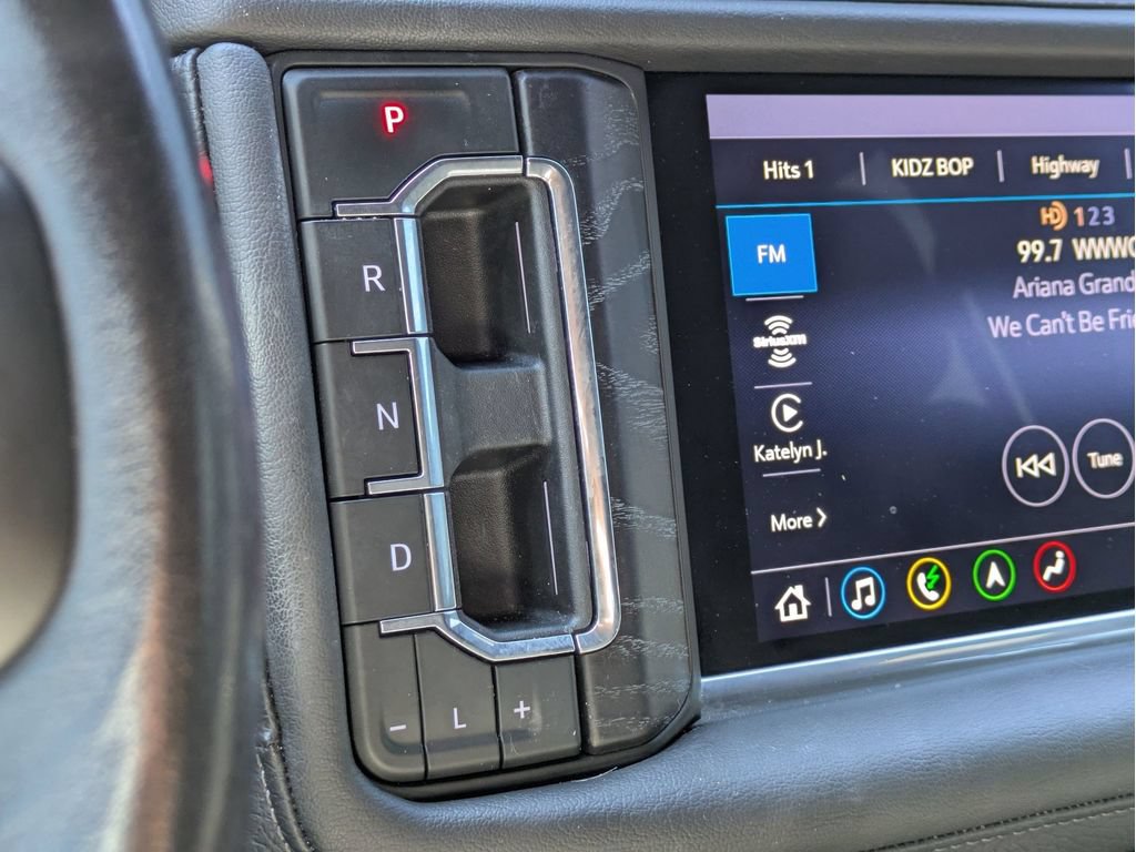 Used 2021 GMC Yukon Denali w/ Denali Ultimate Package AWD/4WD image 17