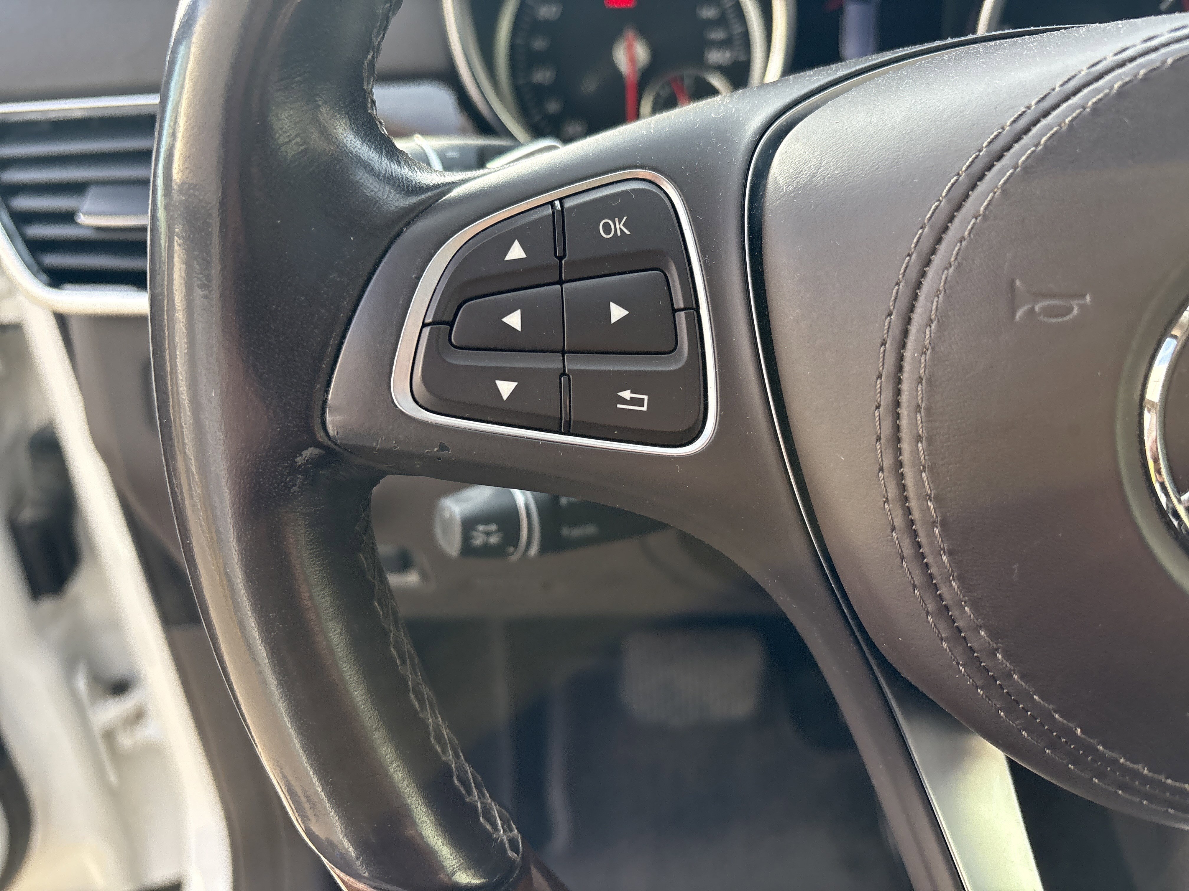 Used 2019 Mercedes-Benz GLS 550 4MATIC image 19