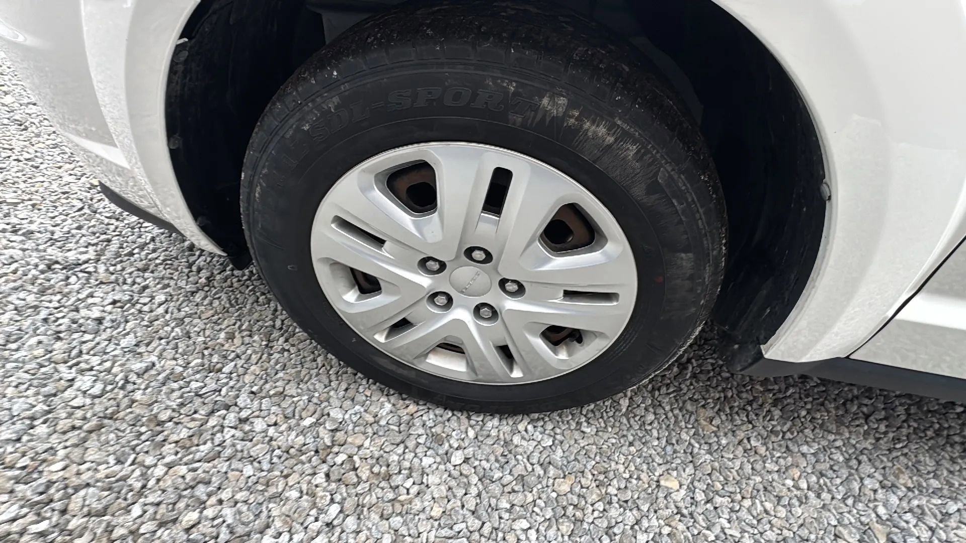 Used 2018 Dodge Journey SE w/ Connectivity Group image 9