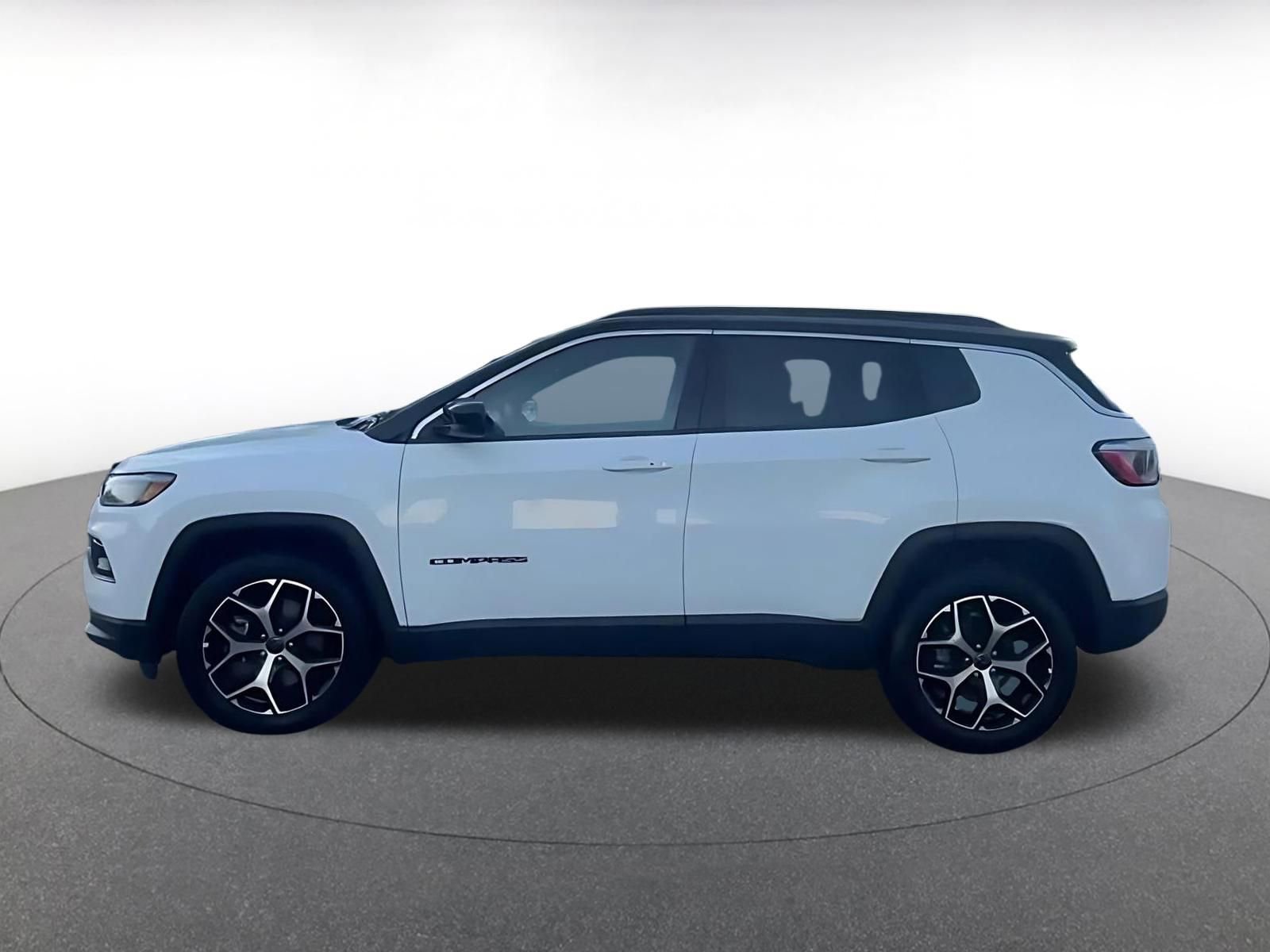 Used 2025 Jeep Compass Limited AWD/4WD image 8