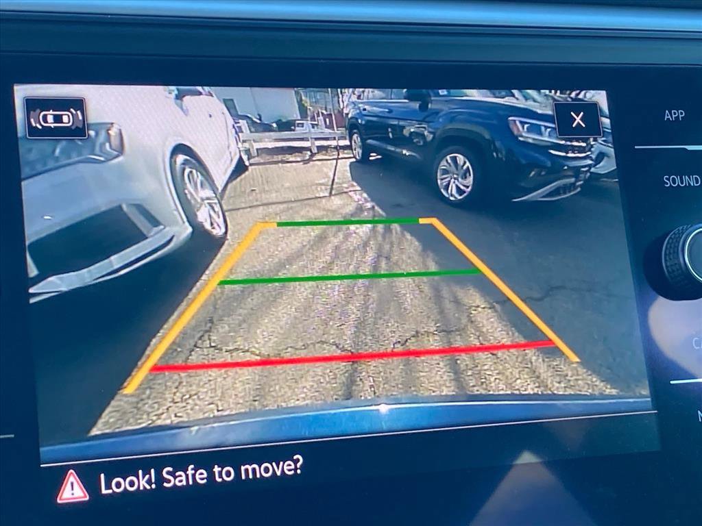 Used 2021 Volkswagen Atlas SE w/ Towing Package image 14