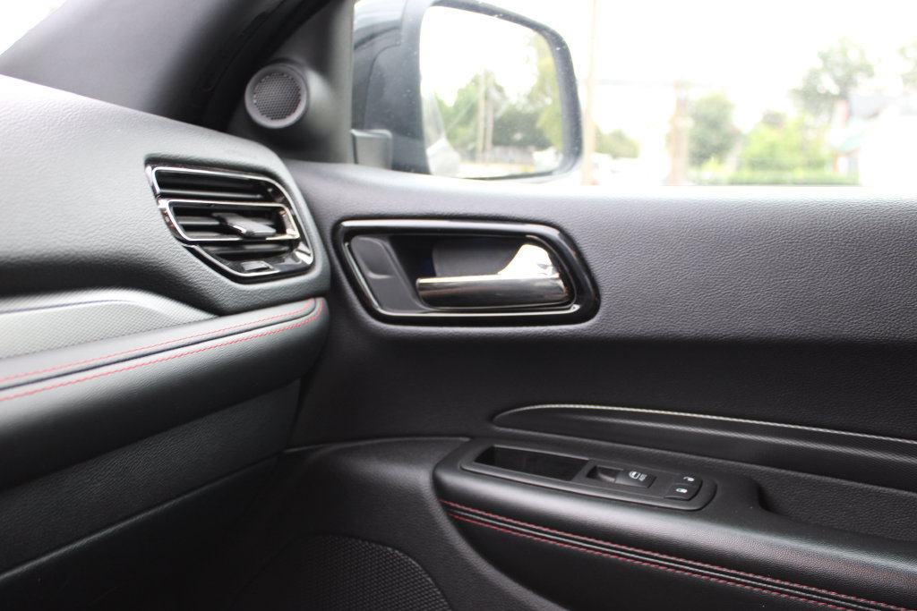Used 2025 Dodge Durango GT RWD image 19
