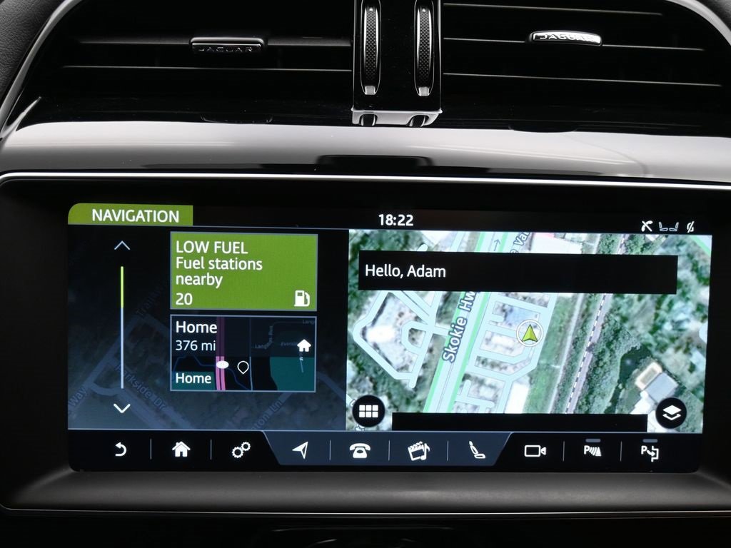 Used 2019 Jaguar F-PACE S image 14