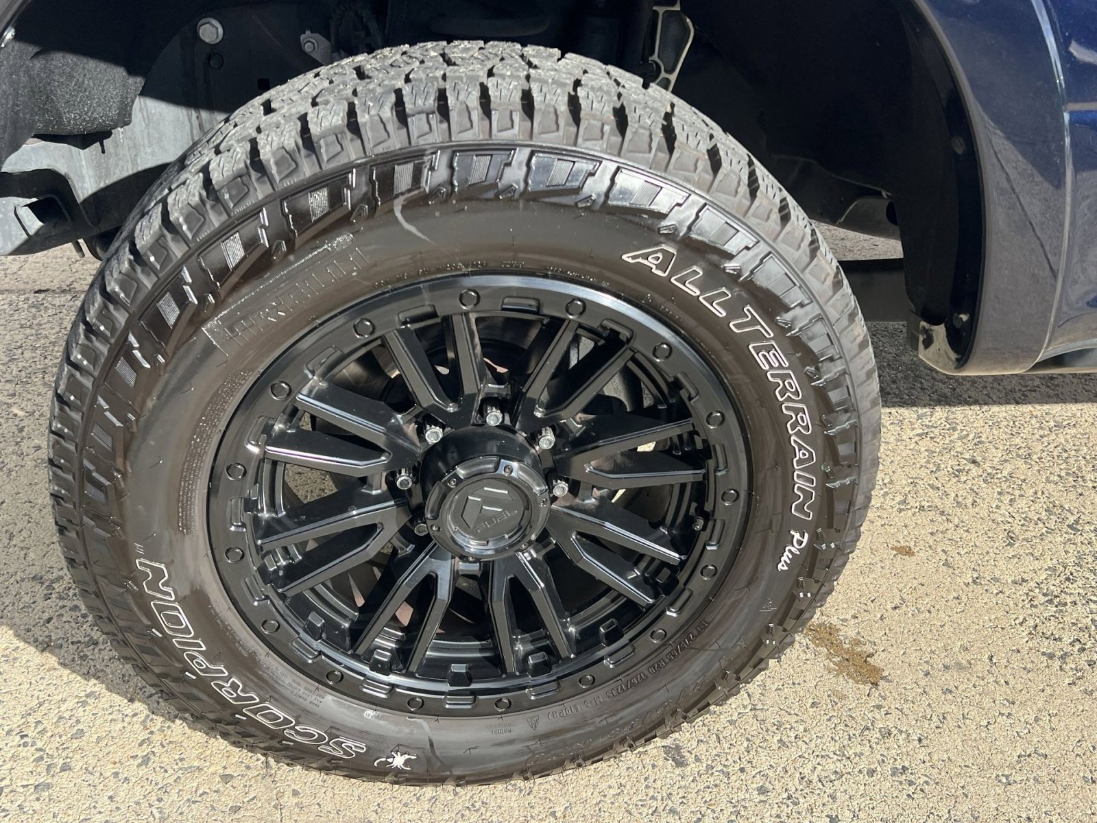 Used 2022 Ford F350 Lariat w/ Tremor Off-Road Package image 12