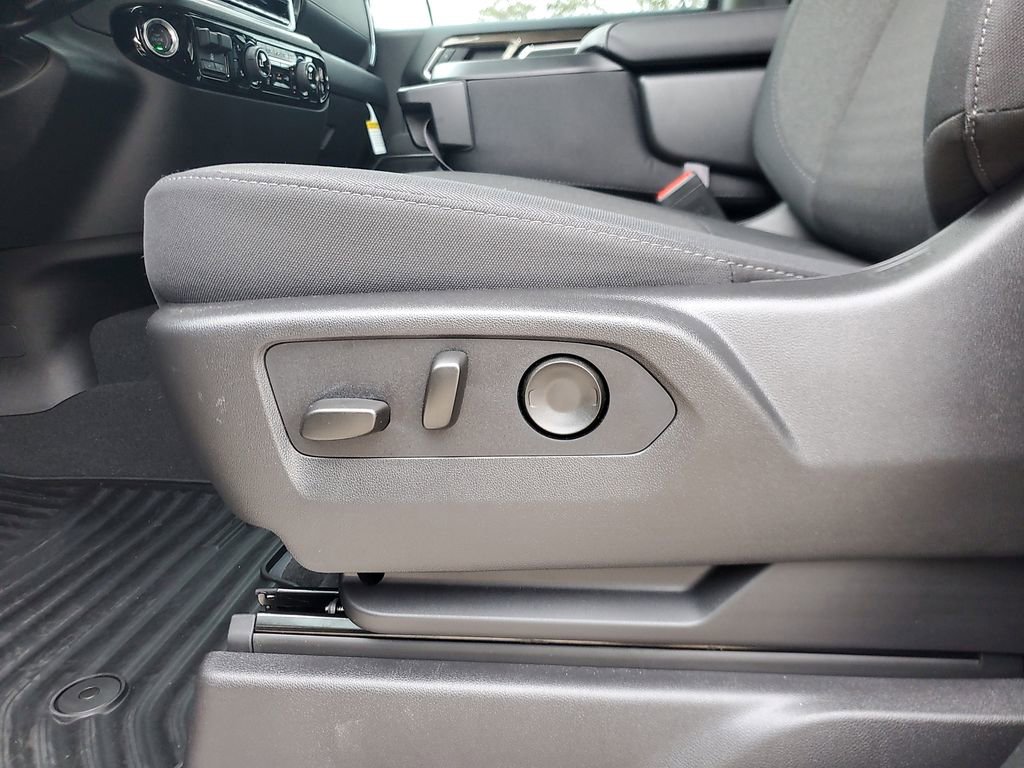 New 2026 Chevrolet Silverado 1500 LT w/ Texas Edition Plus image 16