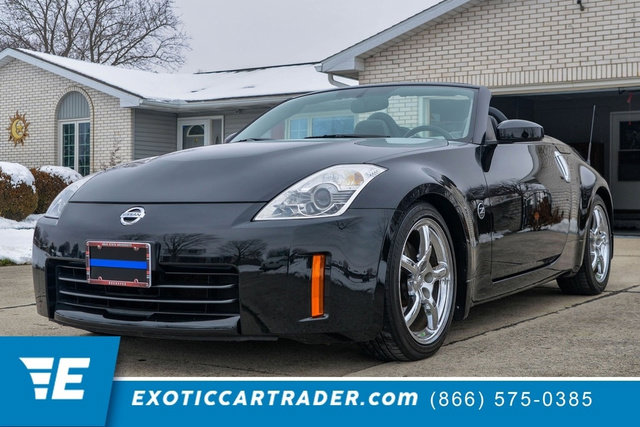Used 2007 Nissan 350Z Touring RWD image 1