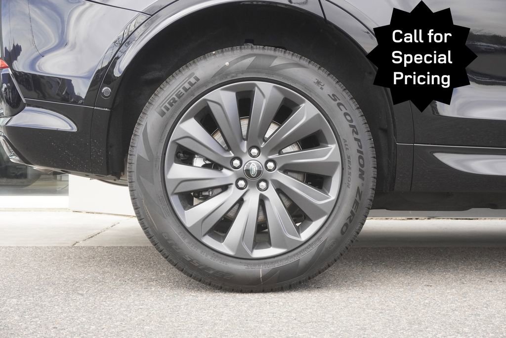 New 2025 Land Rover Discovery Sport S image 31