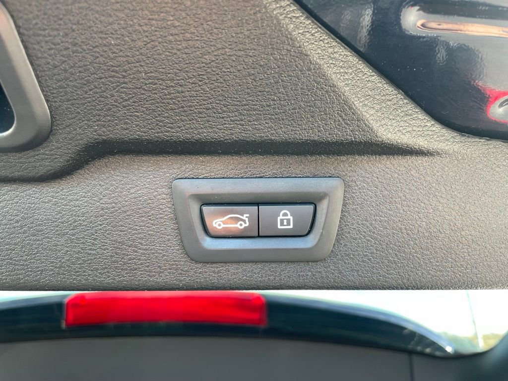 Used 2018 BMW X5 xDrive40e image 39