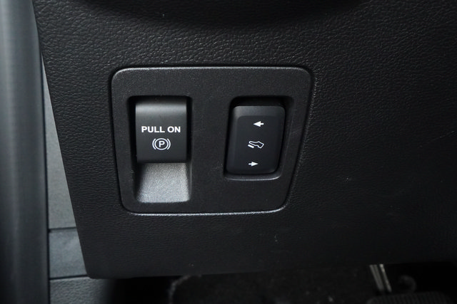 Used 2018 Ford F150 Platinum w/ Equipment Group 701A Luxury AWD/4WD image 16