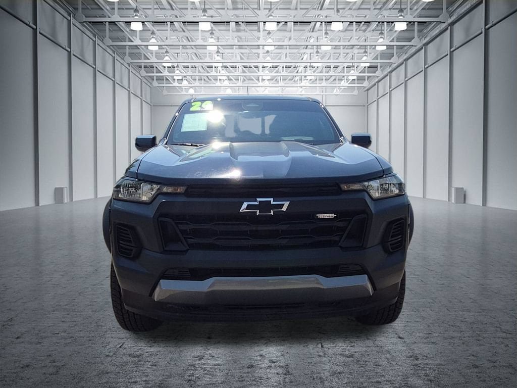 Certified 2024 Chevrolet Colorado Trail Boss w/ Advanced Trailering Package AWD/4WD image 6