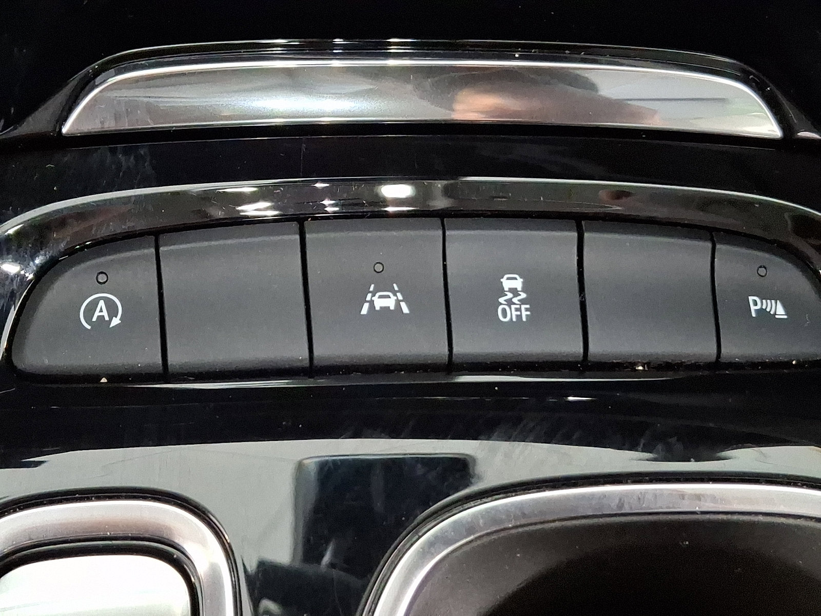 Certified 2022 Buick Envision Preferred FWD image 25