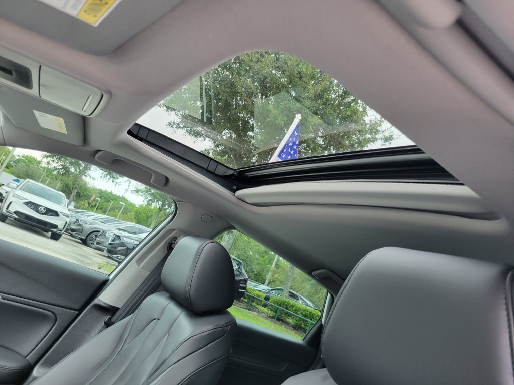 Certified 2024 Acura Integra FWD image 17