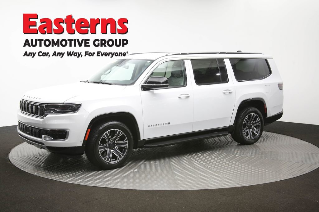 Used 2024 Jeep Wagoneer L Series II w/ Flexible Seating Group RWD image 60