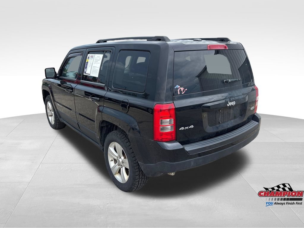 Used 2012 Jeep Patriot Latitude w/ Sun/Sound Group AWD/4WD image 3