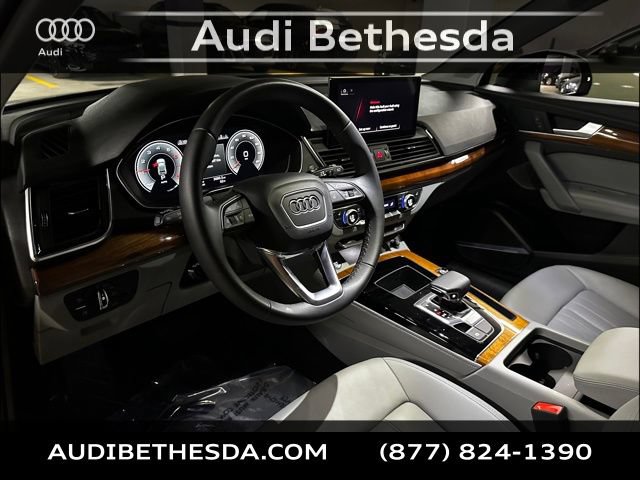 Used 2023 Audi Q5 2.0T Premium Plus w/ Premium Plus Package AWD/4WD image 13