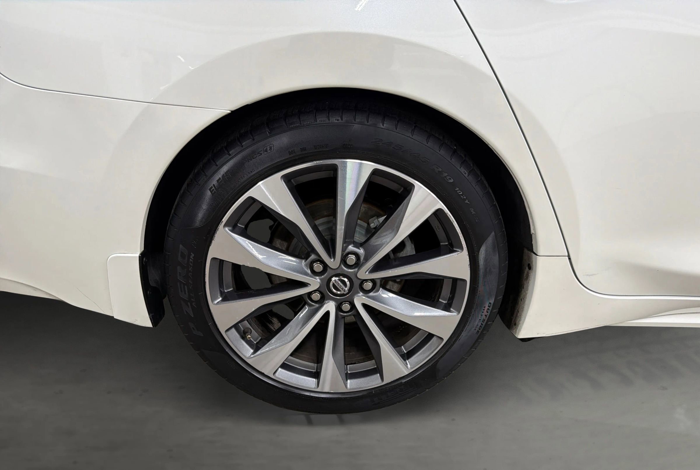 Used 2019 Nissan Maxima Platinum w/ Sport Mat Group image 17