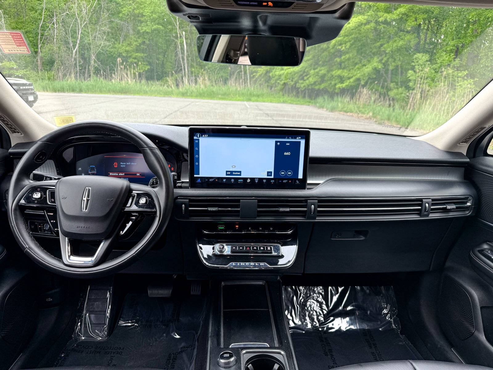 Used 2023 Lincoln Corsair AWD w/ Equipment Group 101A image 22