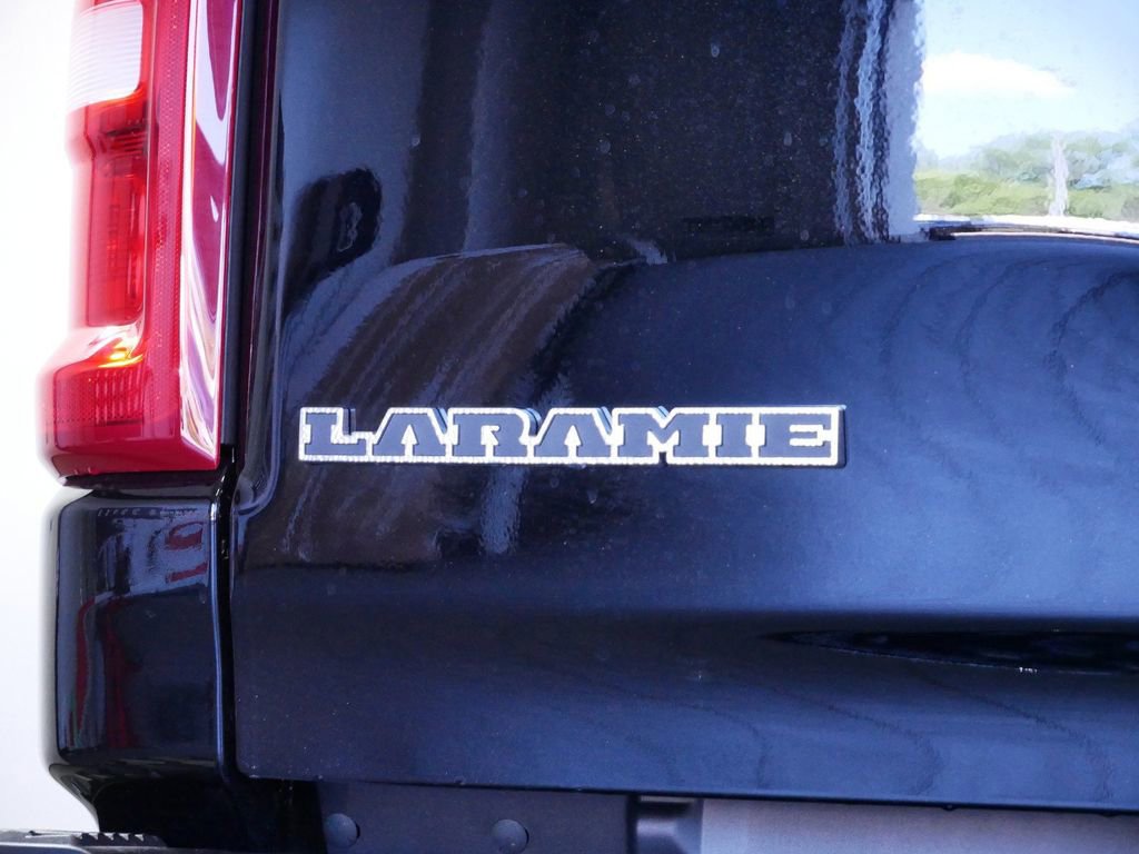 Used 2025 RAM 1500 Laramie w/ Sport Appearance Package image 15