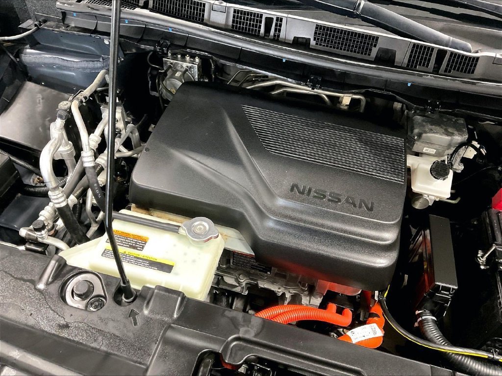 Certified 2025 Nissan Leaf SV Plus FWD image 34