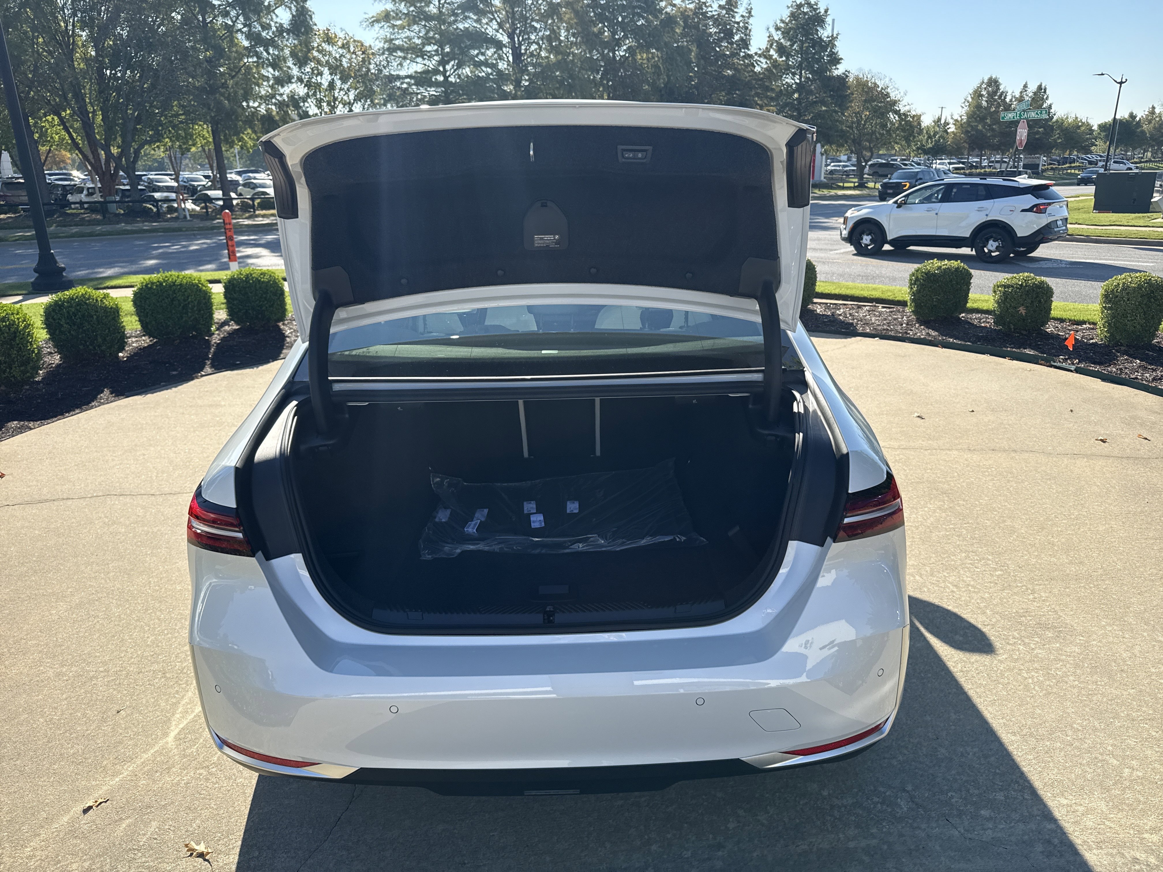 New 2026 BMW i5 eDrive40 image 24