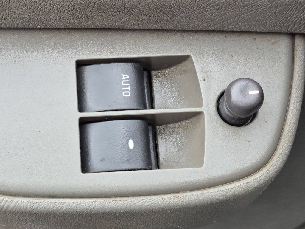 Used 2021 Chevrolet Express 3500 w/ Power Convenience Package RWD image 14